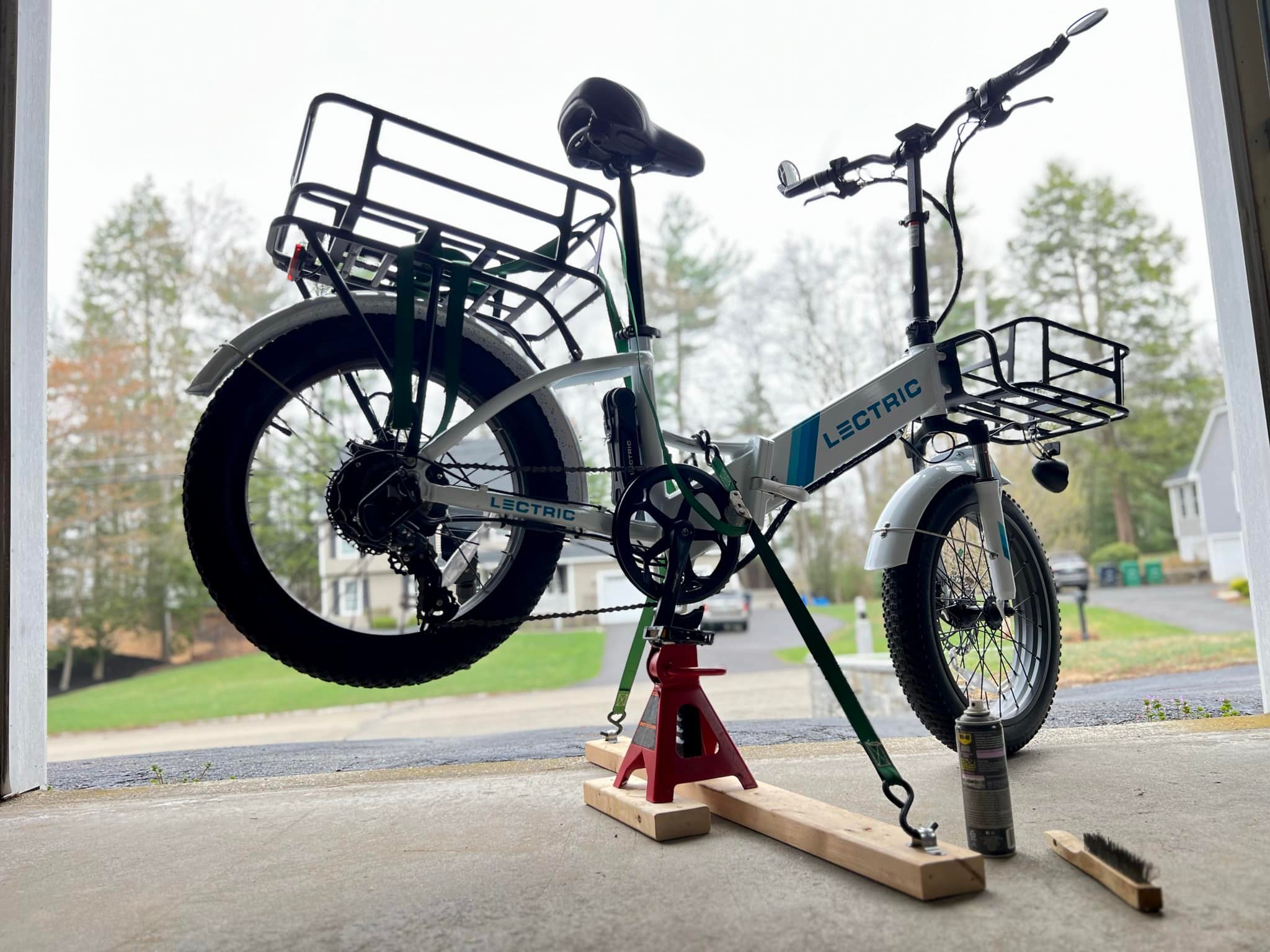 electric bicycle stand GOEHNER's Upgrade 2.0 Bike Repair (Max 110 lbs) – Portable Aluminum Workstand for Electric, Mountain, and Road Bikes : Sports & Outdoors Folded down measures 12 Feedback Sports RAKK 2.0 E
