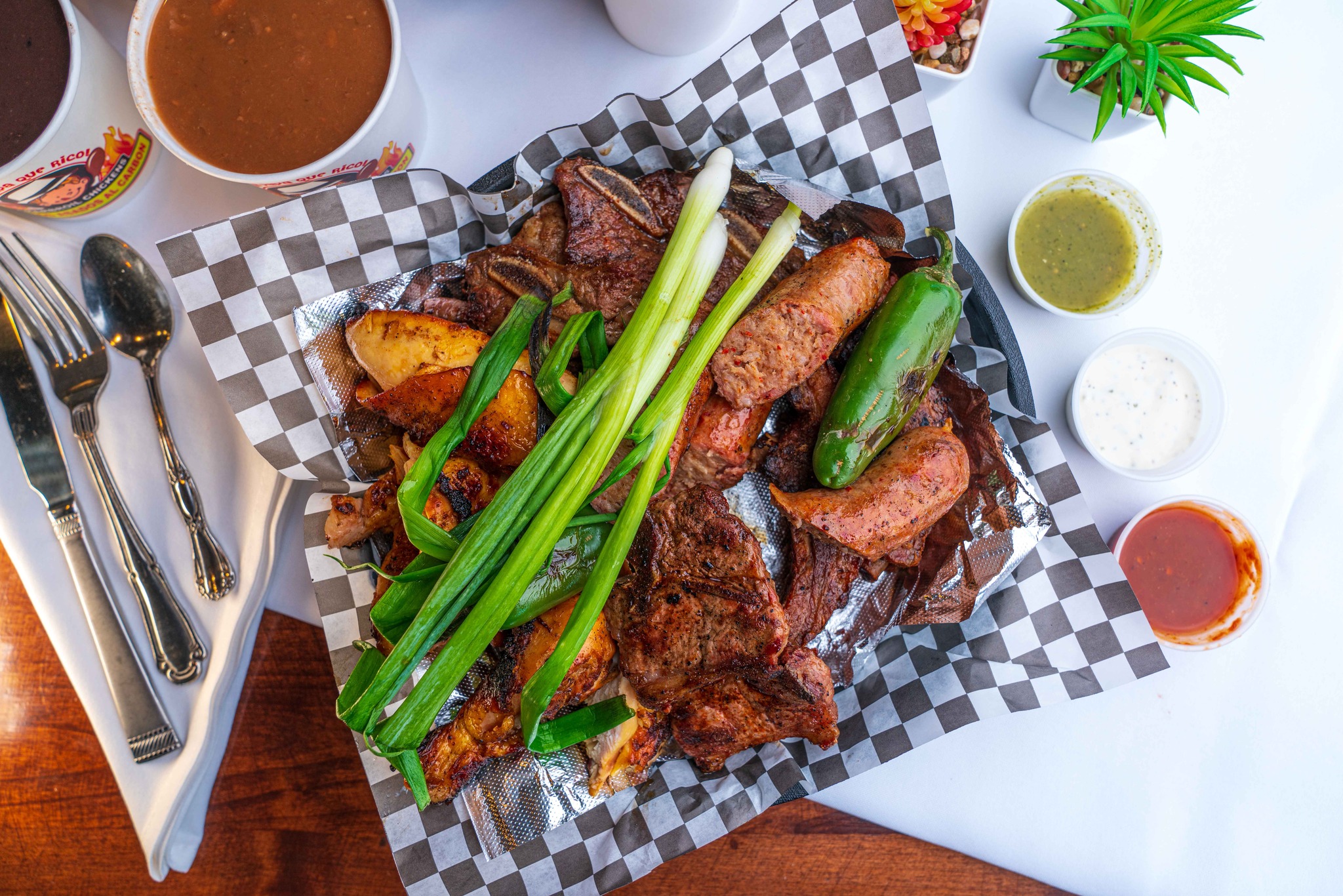 El Pollo Riko - 🔥🍗 SAMPLER PLATTER 🥩🔥 The sampler platter...