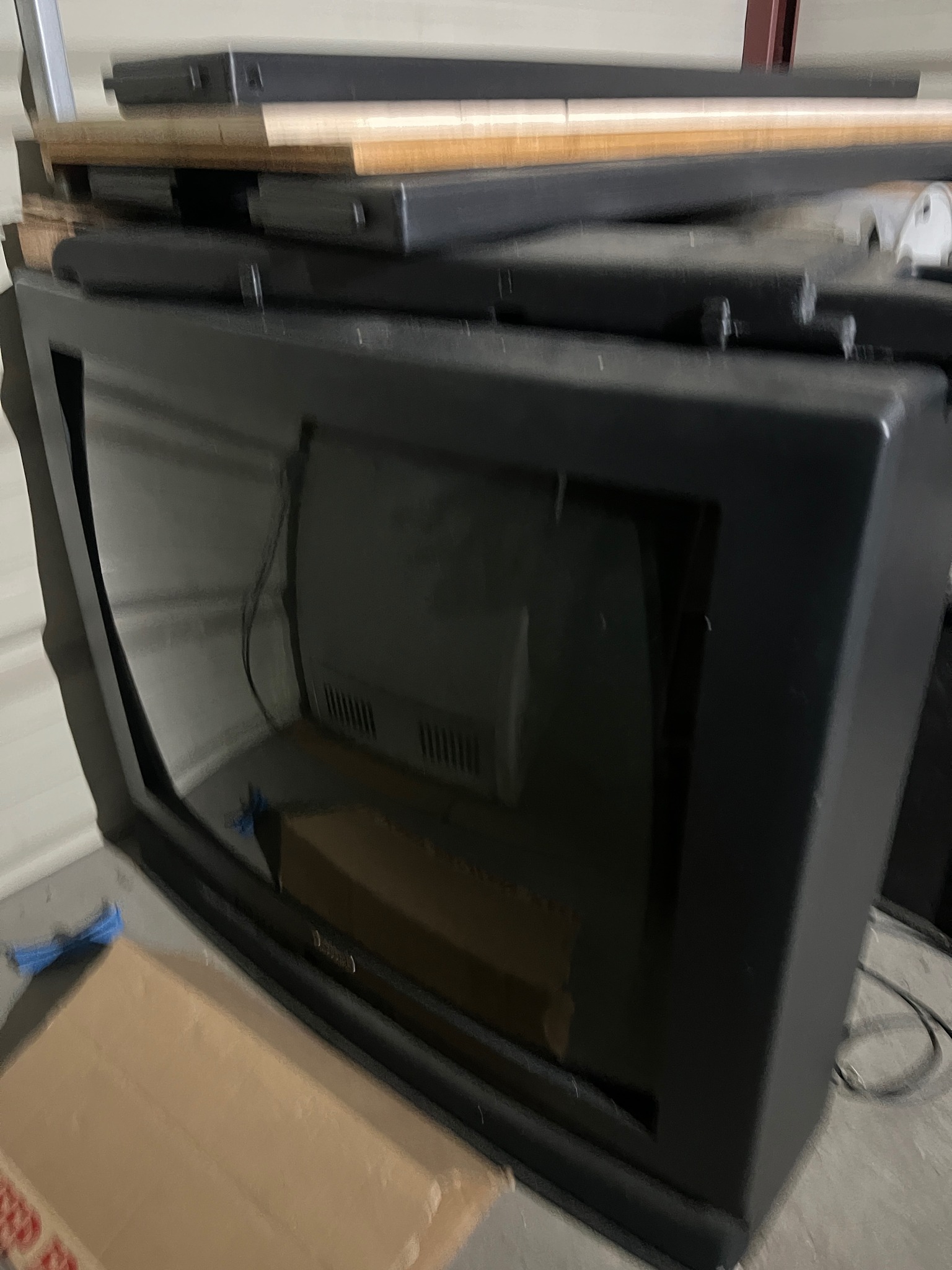 CRT TVs for sale or free in Los Angeles
