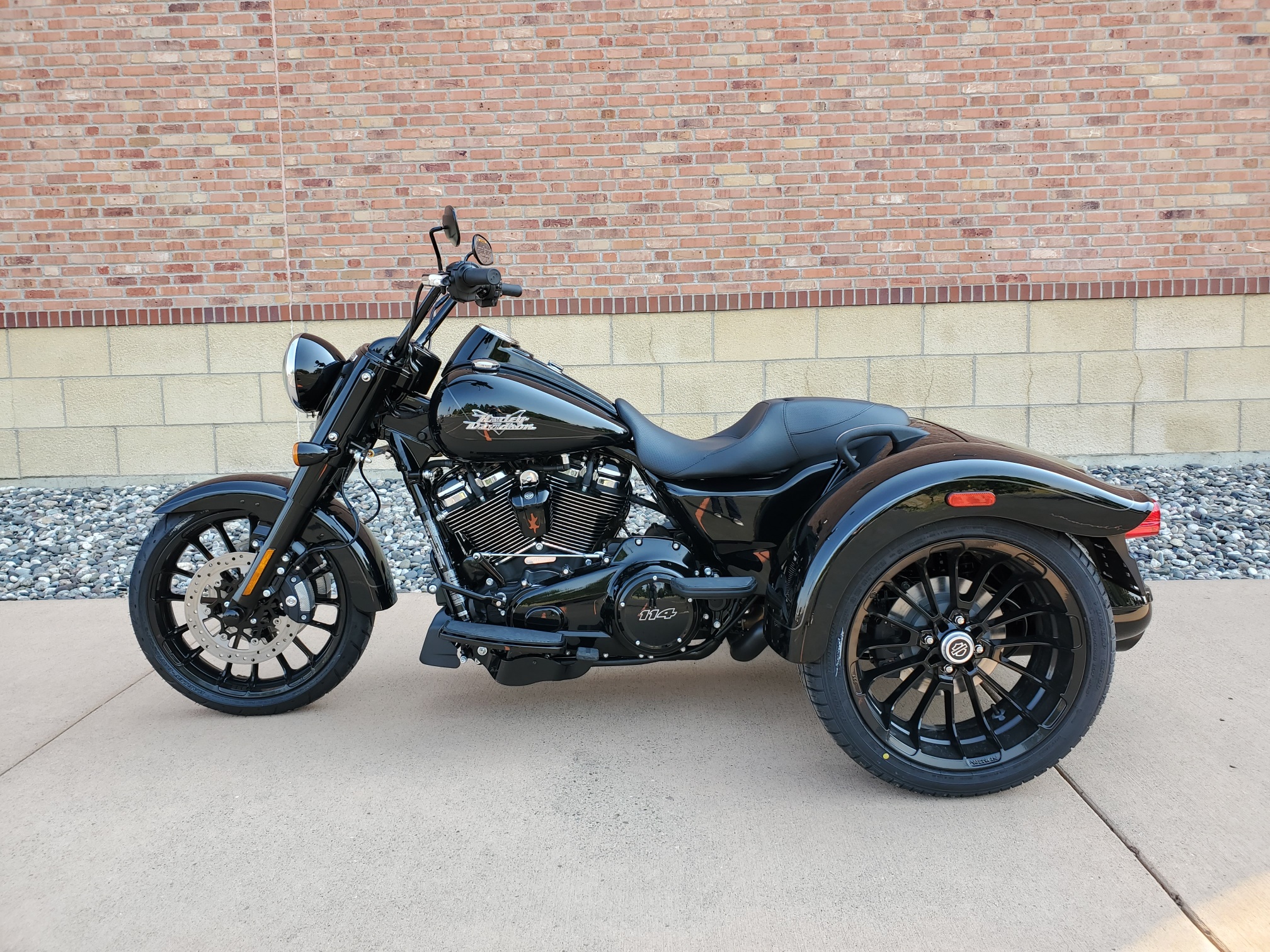 Dreaming about this Freewheeler @ Caliente HD Dealer in San