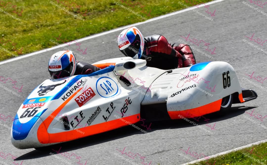 Internationale - Pure Sidecar Action: The Main Race in Rijeka After two ...