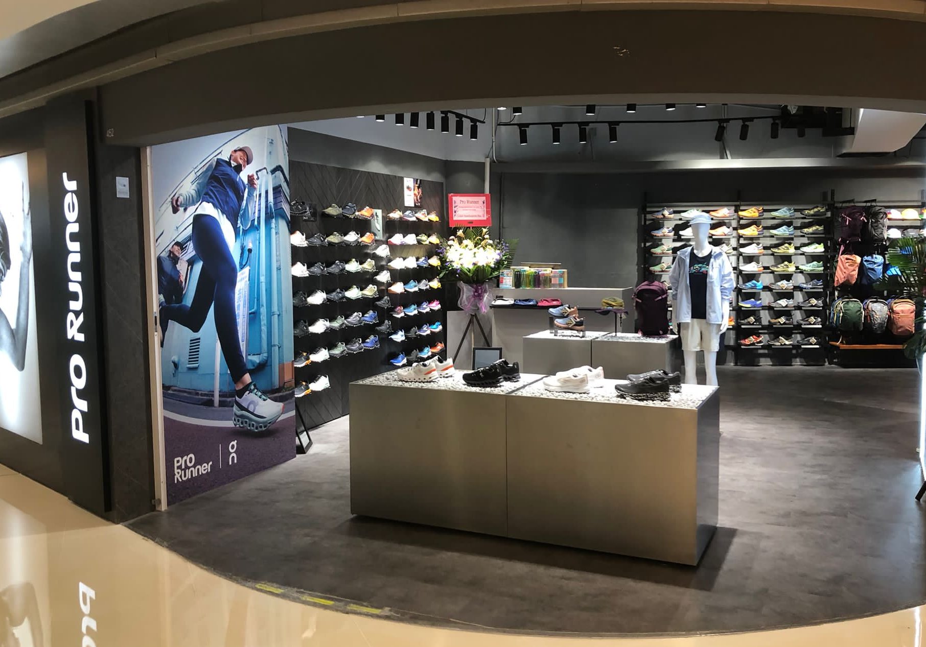 【Pro Runner最新型格旺角店 登陸MOKO】... - Pro Runner Hong Kong | Facebook