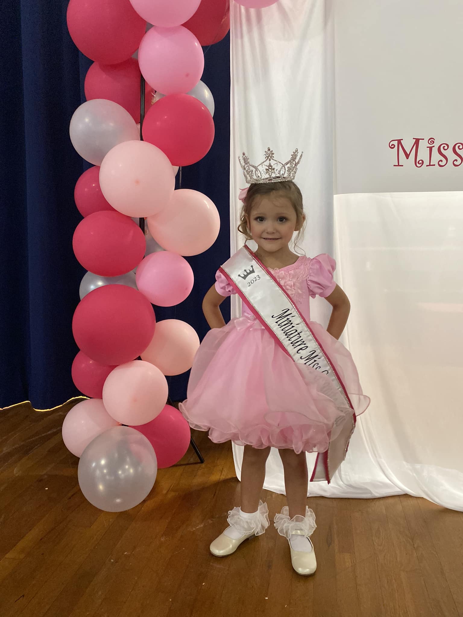 A Crowning - 💗🖤 Little Miss Granite Falls 🖤💗 Everly, you were ...