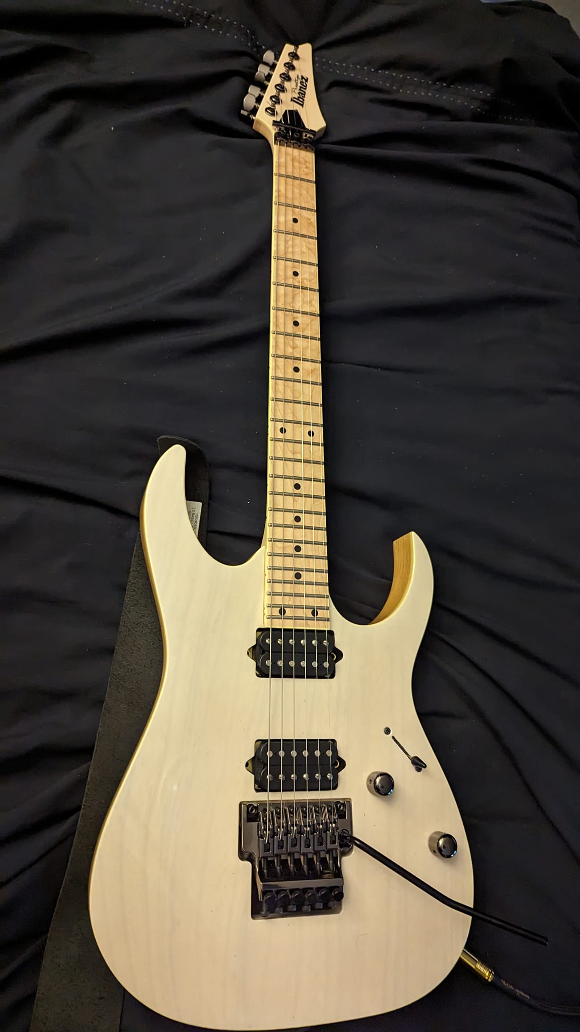 Ibanez Prestige RG652 Antique White Review