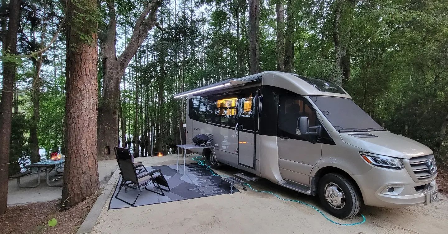 Lori Rabey located a beautiful... - Leisure Travel Vans | Facebook