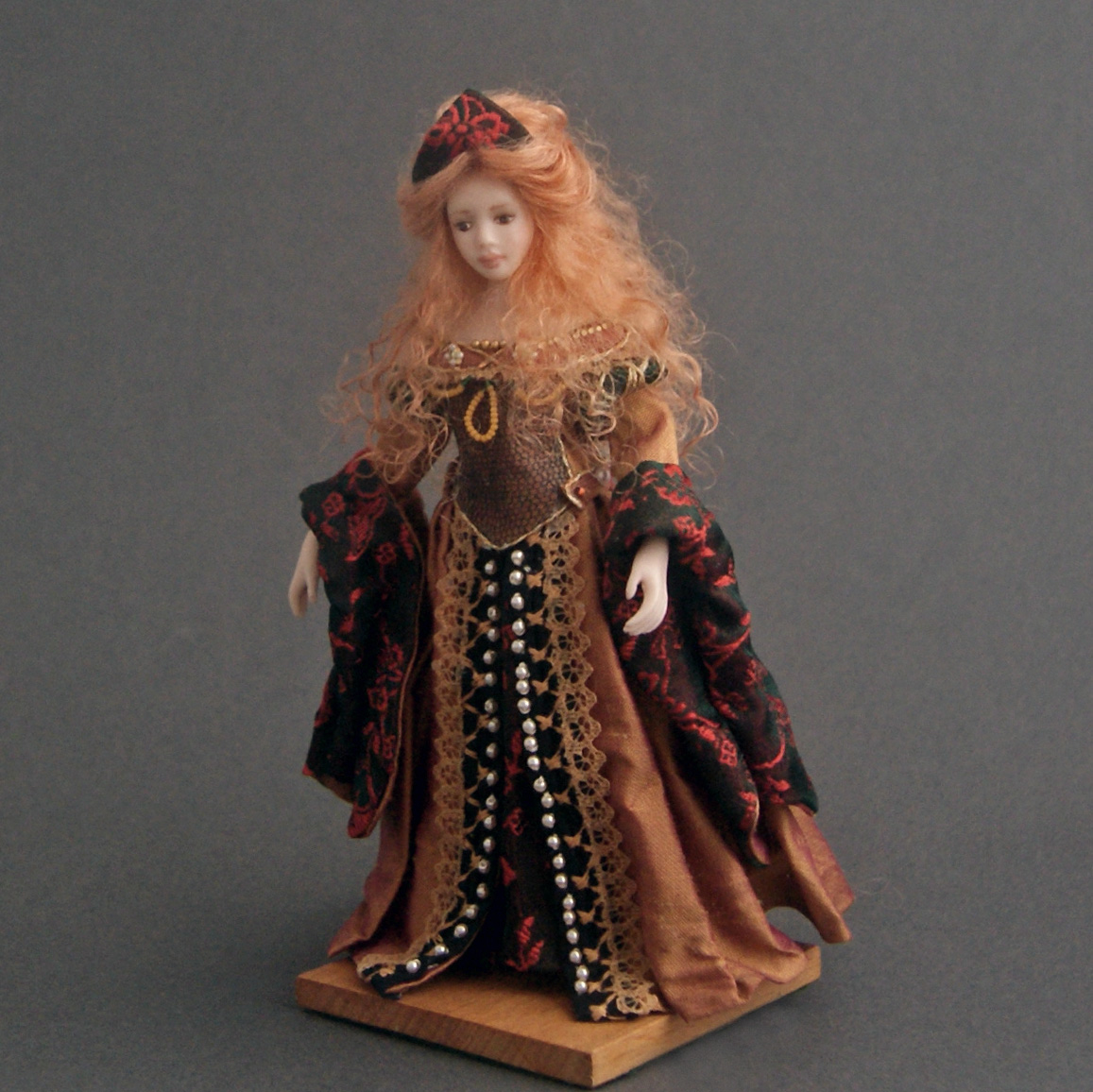 Tudor lady doll in miniature porcelain by Terri Davis