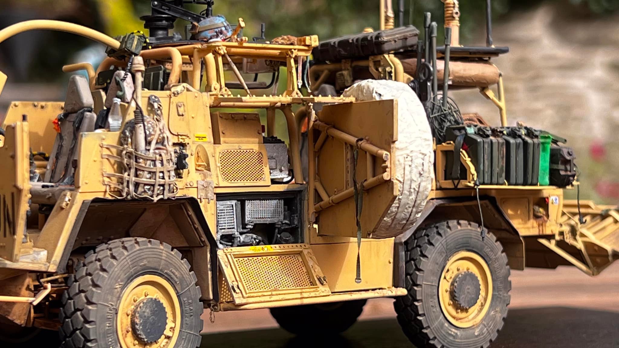 Modifying the Jackal with a 60mm base for mid combat drop