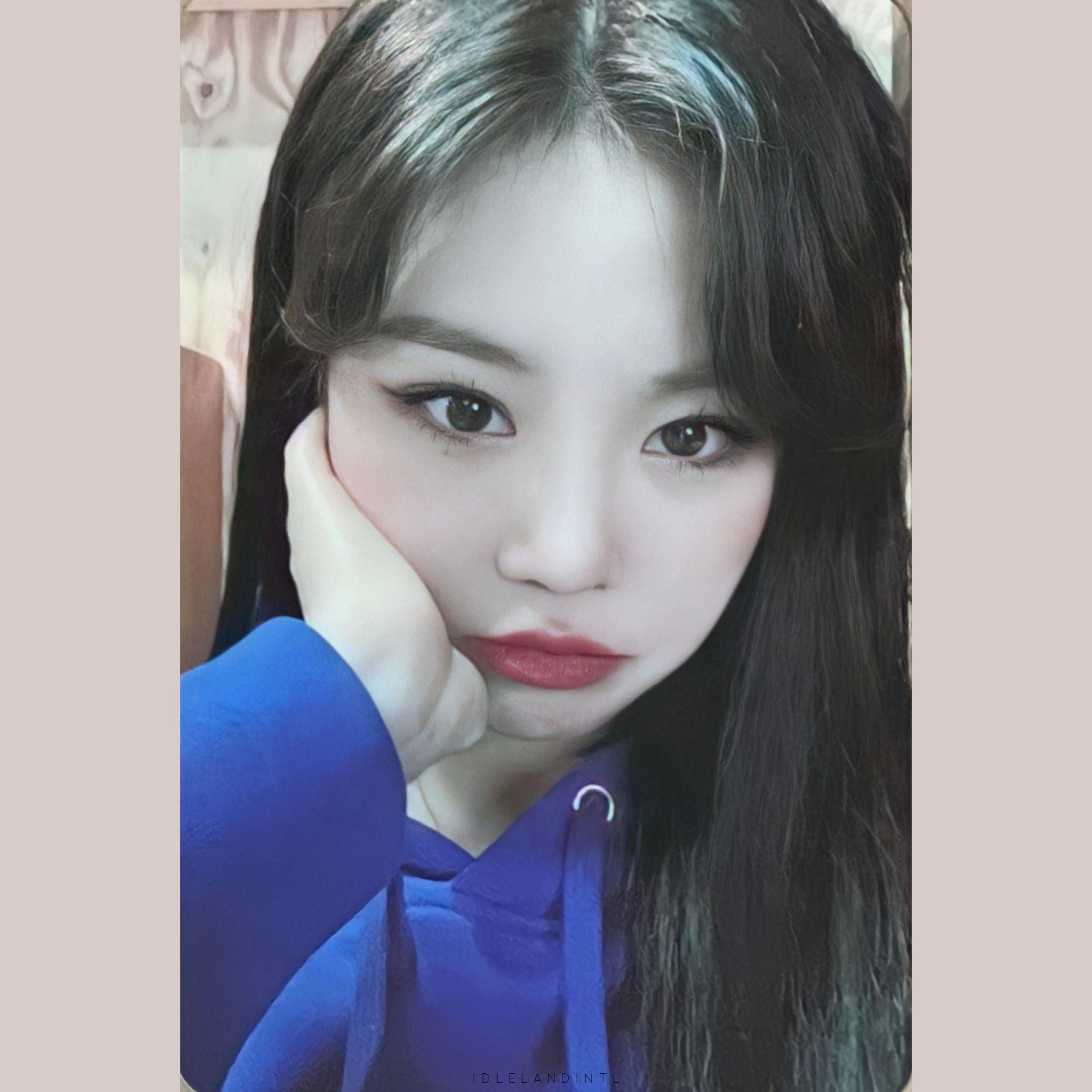 SCAN] (G)I-DLE - 2021 Seasons Greetings PHOTOCARDS ?