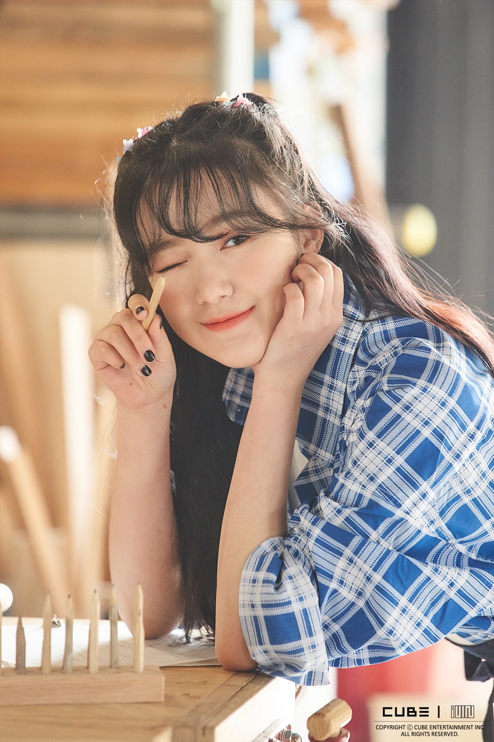 📸] (G)I-DLE - 2021 Season Greetings Behind the Scenes - #SHUHUA ♡