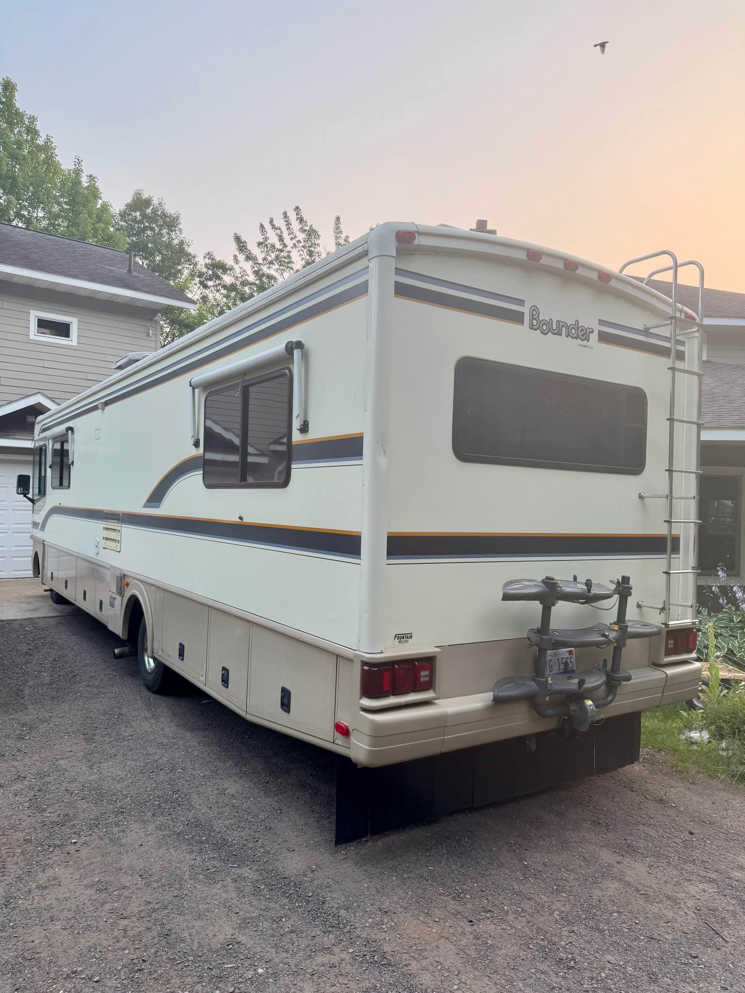 1997 Fleetwood Bounder