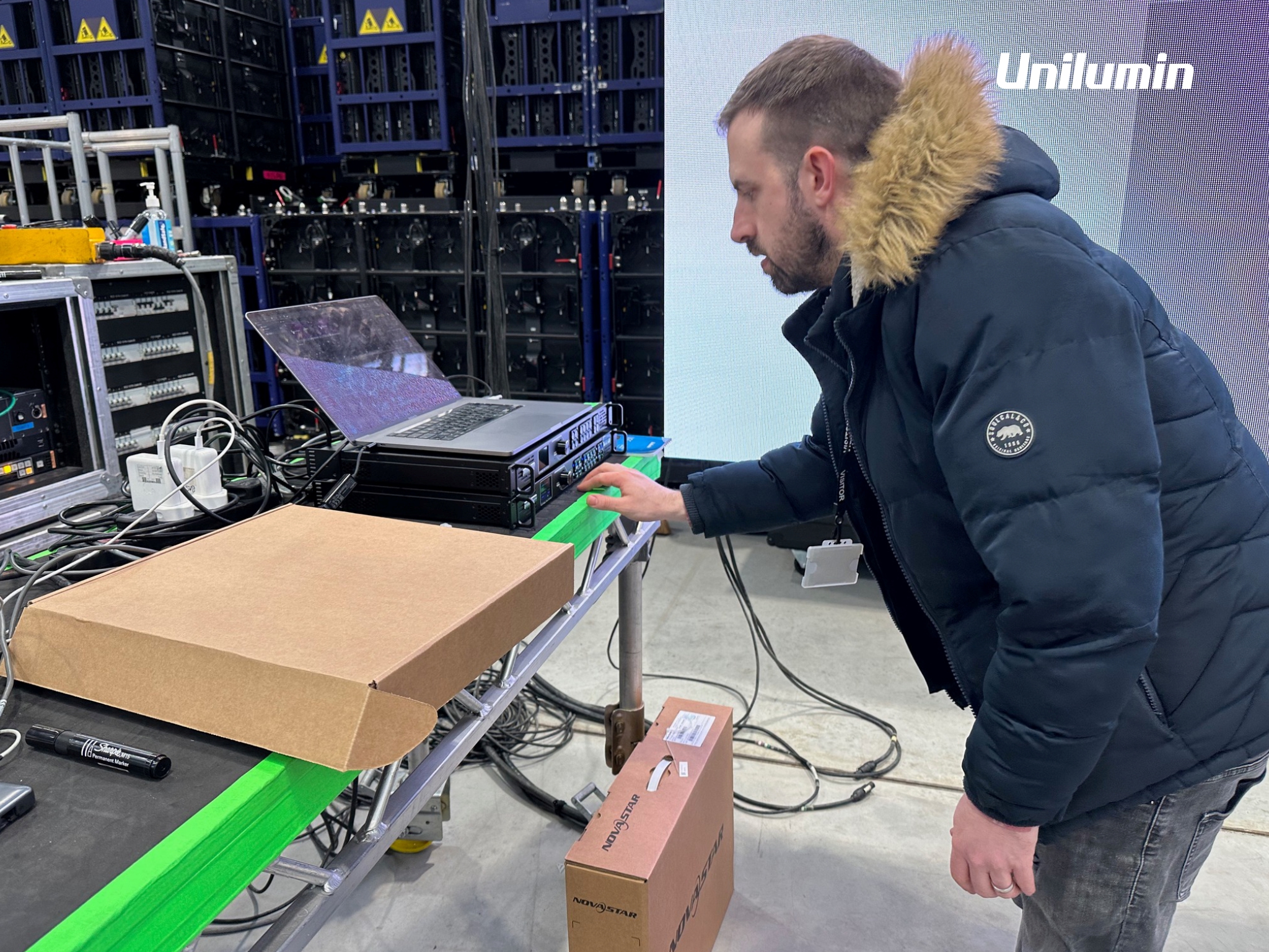 Unilumin - We're thrilled to build a new partnership with... | Facebook