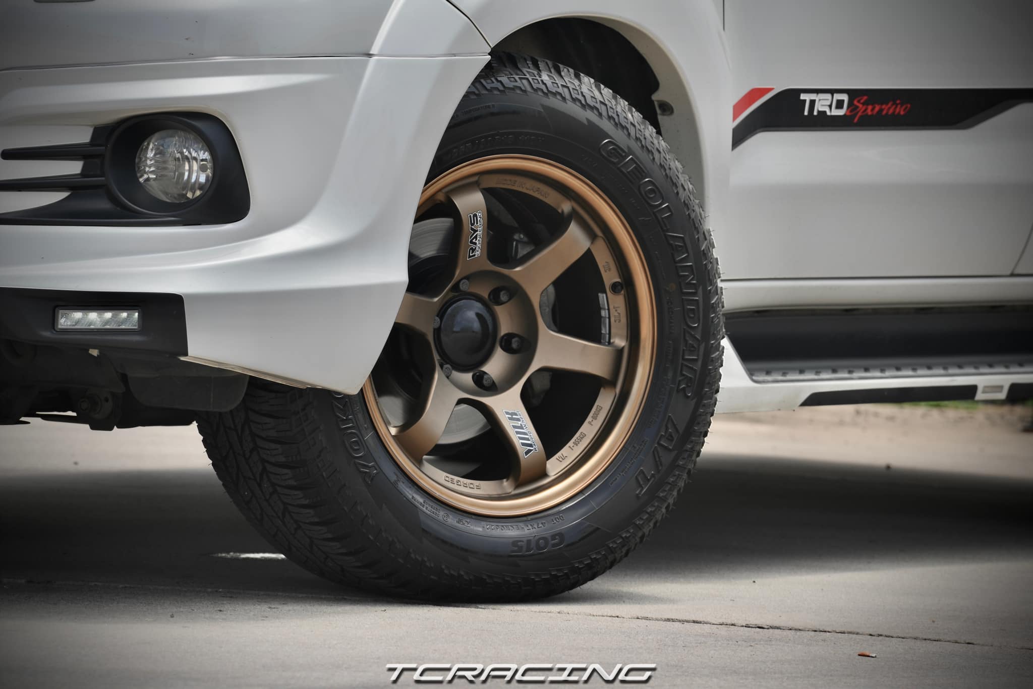 Fortuner TRD กับล้อชุดใหม่ 🏁 TE37 SUV ออฟ0 สติ้กเกอร์ Original 18” งาน ...