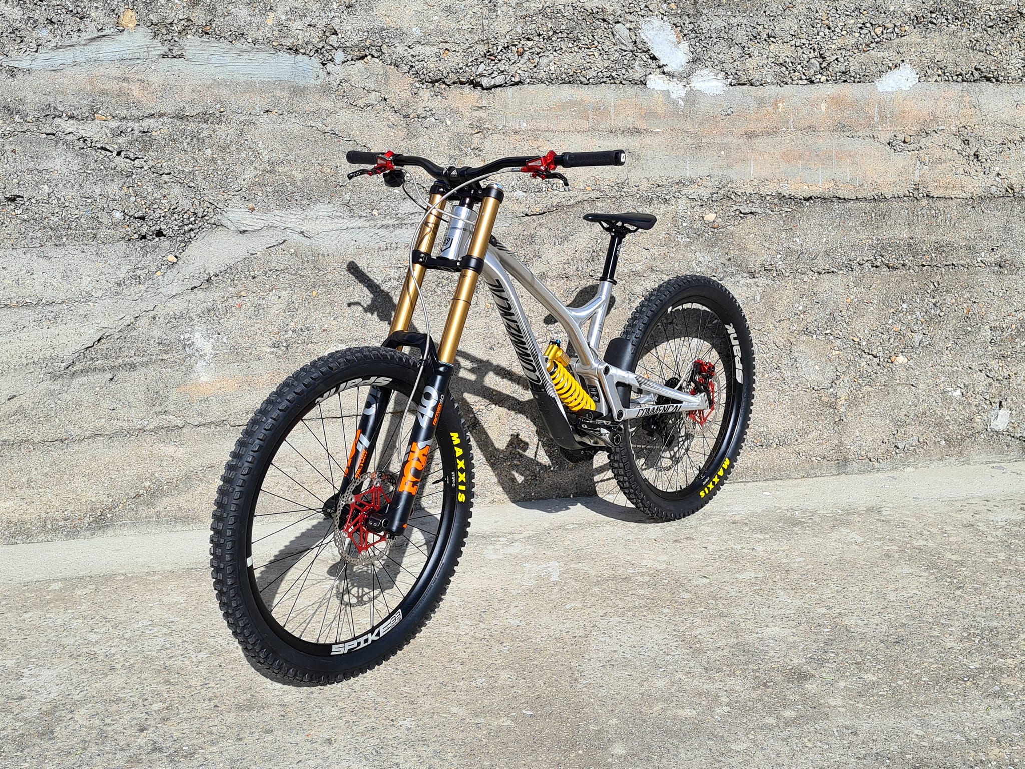 Custom Commencal Supreme V4.2 bike review