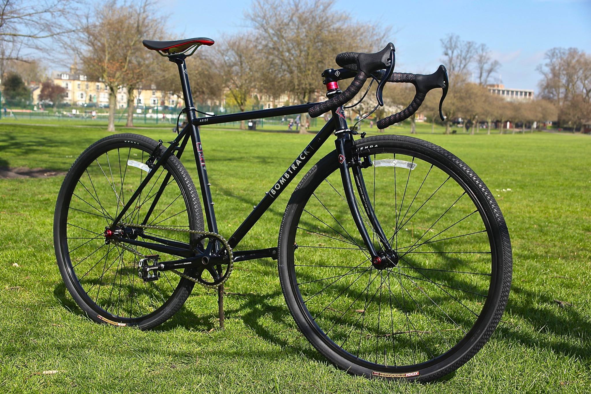 kinderfahrrad fahnenstange RNPKZ 150CM Fahrrad Wimpel, Fahrrad Fähnchen, Sicherheitswimpel, Dinosaurier Reflektierende Fahrradfahne, Höhenverstellbar, als Auffälliges Sicherheitszubehör und Deko Zubehör für Kinder Sport & Freizeit Model_KRX_4_1000 Fabre:Rosa LanLan Internal Hidden Gear