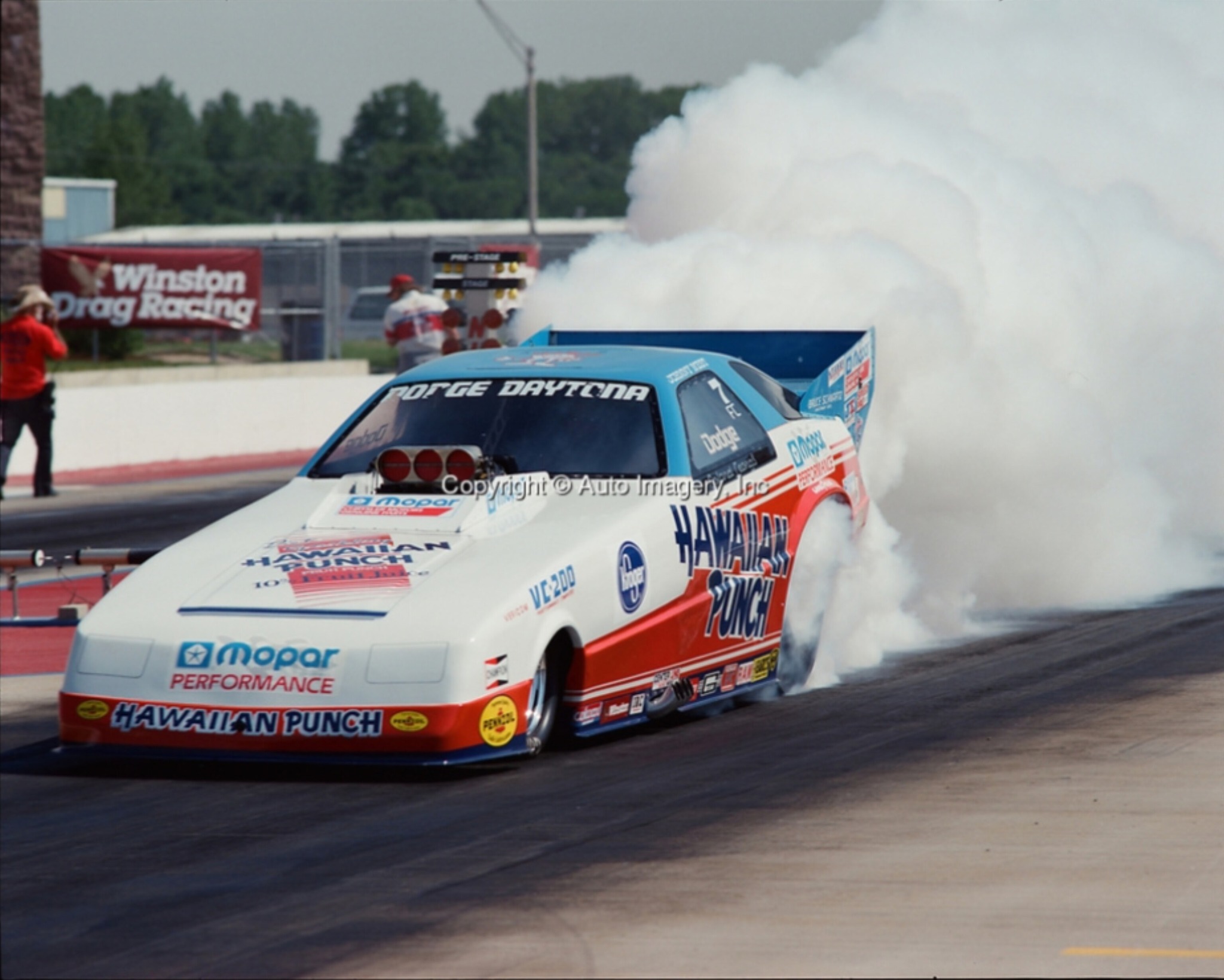 Drag - Johnny West burning out in Roland Leong's beautiful Hawaiian ...