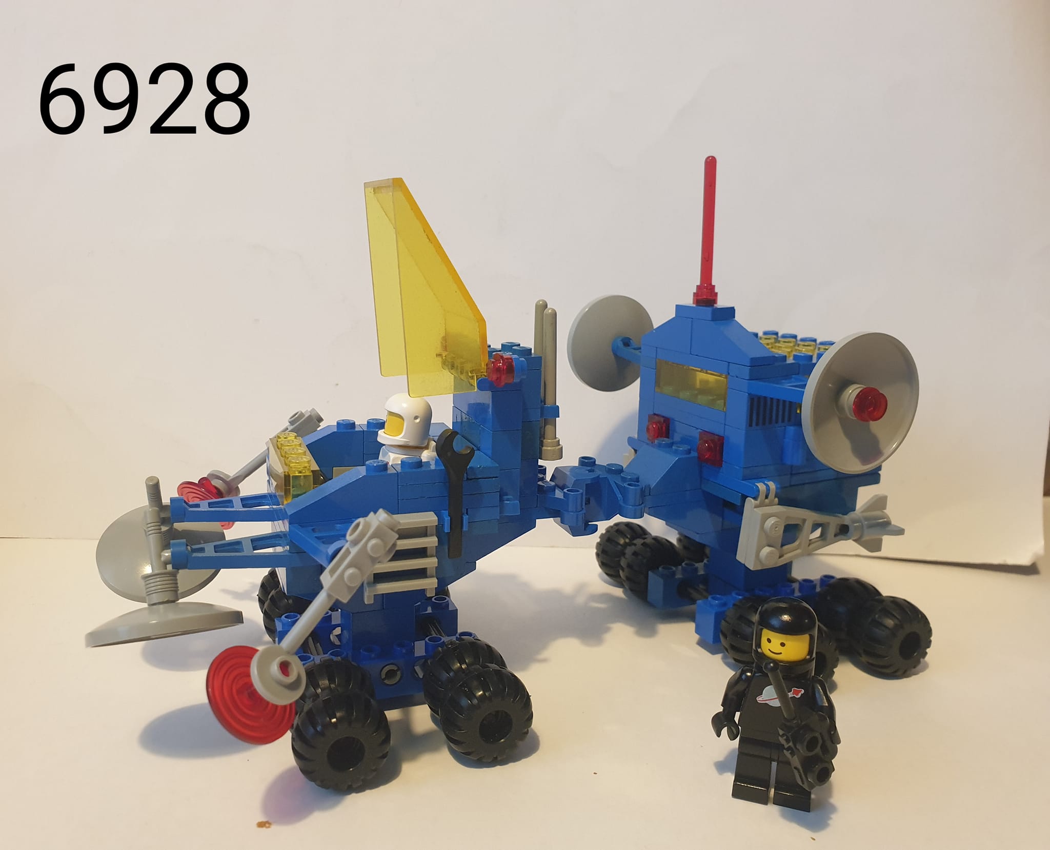 Rebuilt 1984 Lego classic space 6928 uranium search vehicle