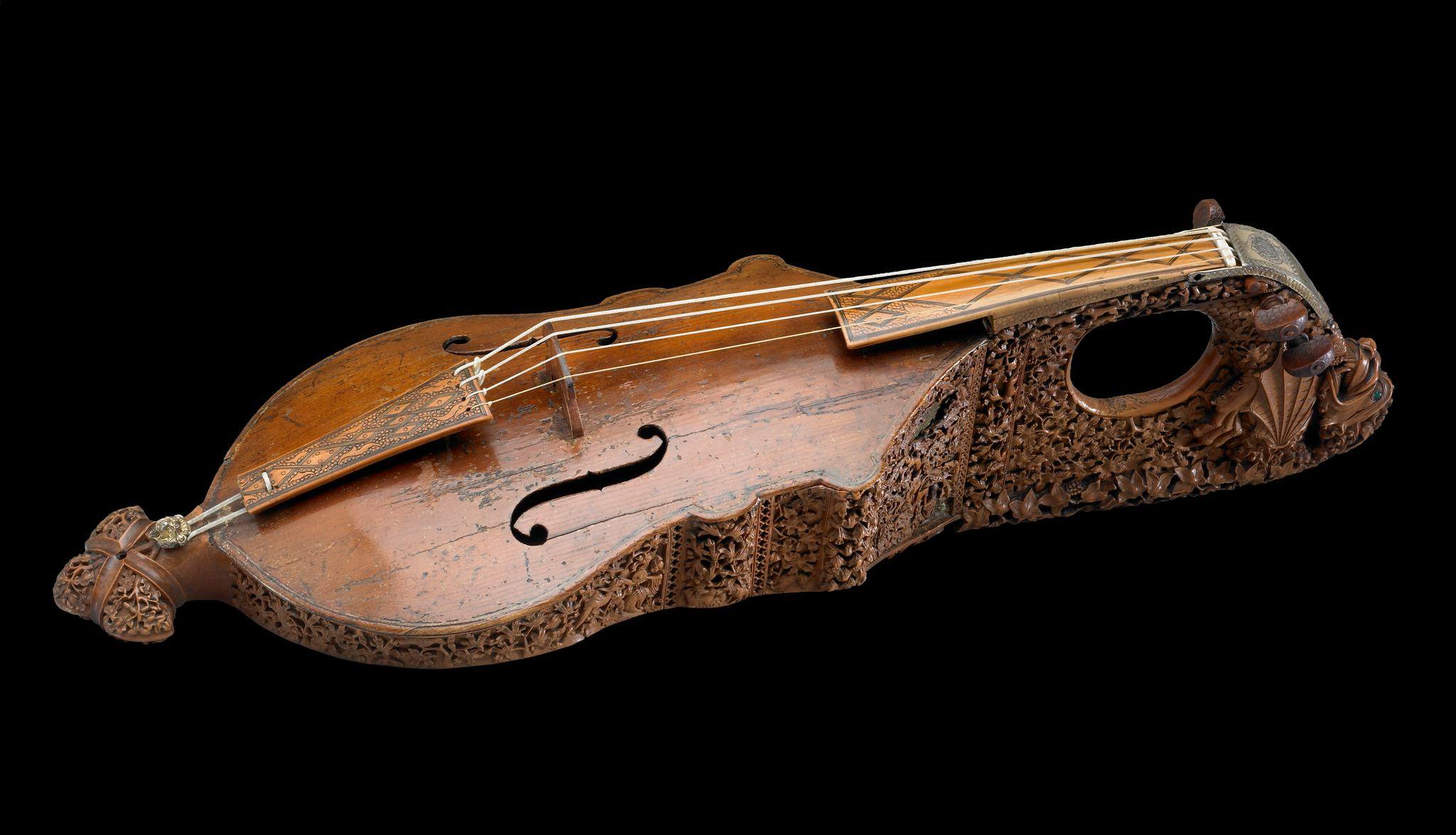 その他 The Classic Bowed Stringed Instruments Unusual bowed string instrument in 1591 Queen Elizabeth consort