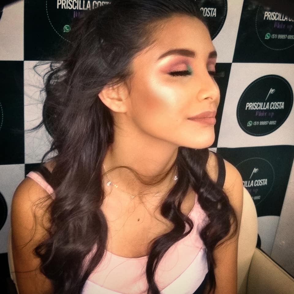 priscillacostamakeup added a new photo. priscillacostamakeup