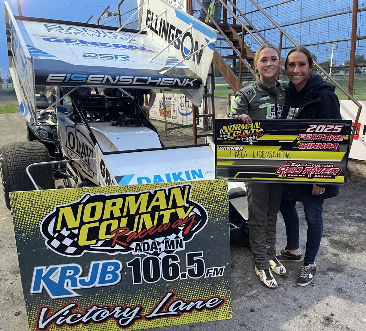 DSR’s - Laela has the 1️⃣5️⃣ rollin’!! 🏁🏆 She picks up the Red River ...