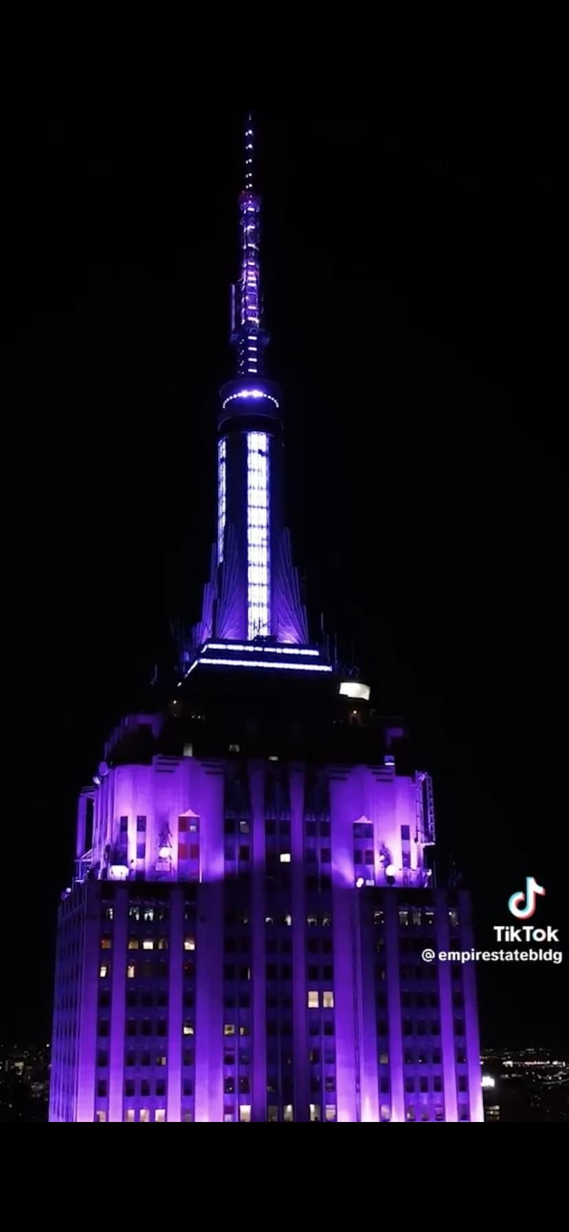 Rappler - DROP EVERYTHING NOW The iconic Empire State Building in New ...
