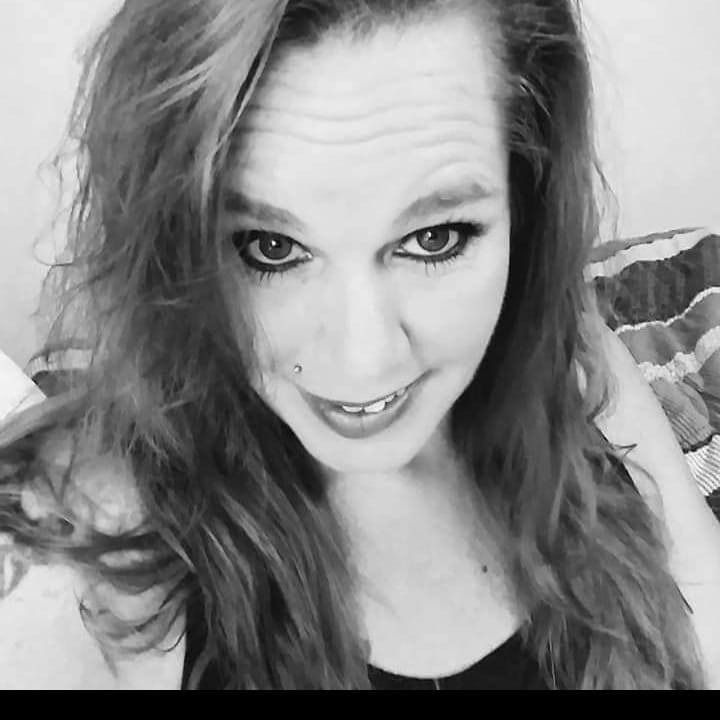 April Davidson - Whoop whoop finally it's Friday good... | Facebook