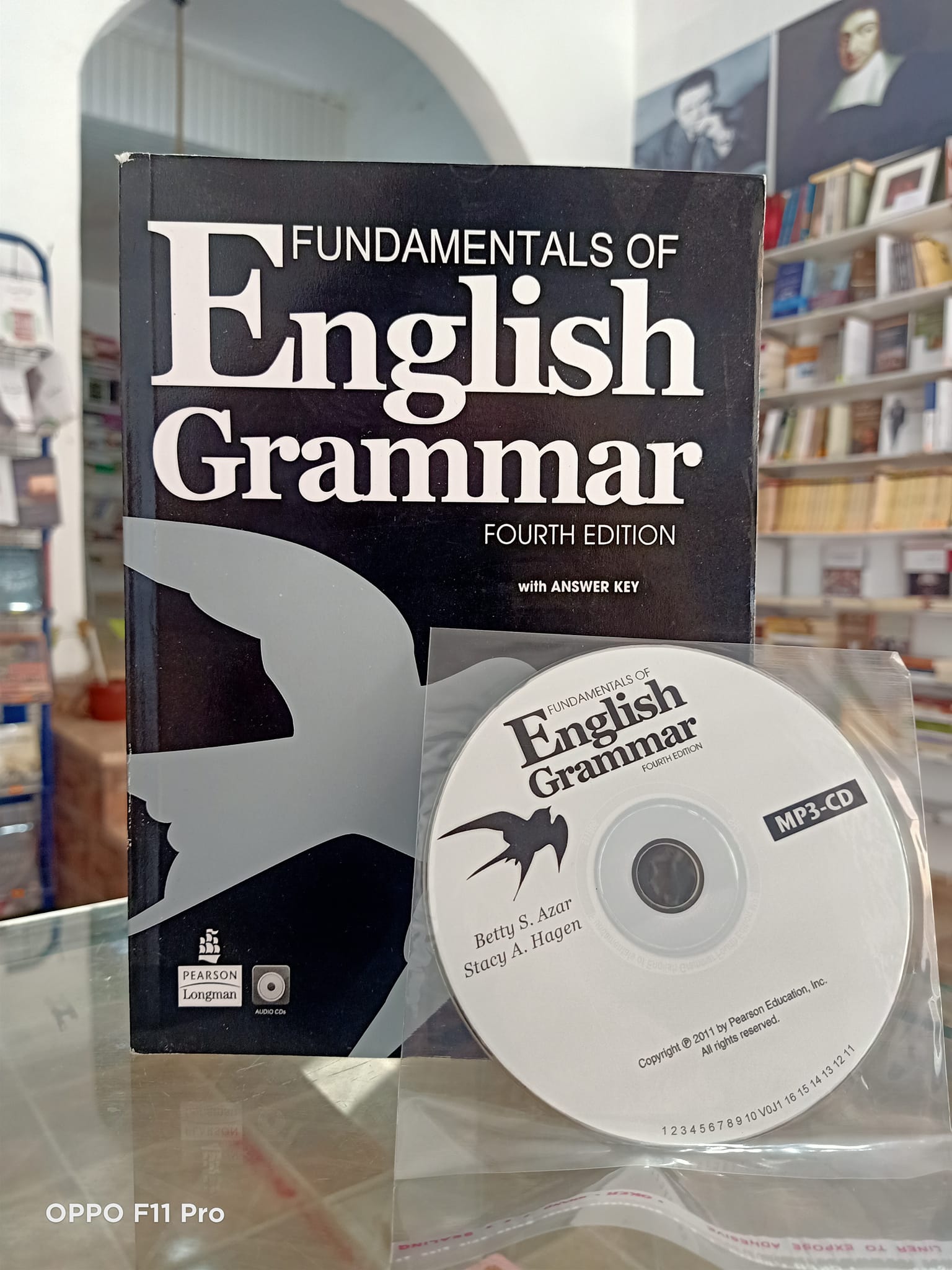 The English grammar with clear explanations, graded exercises, and