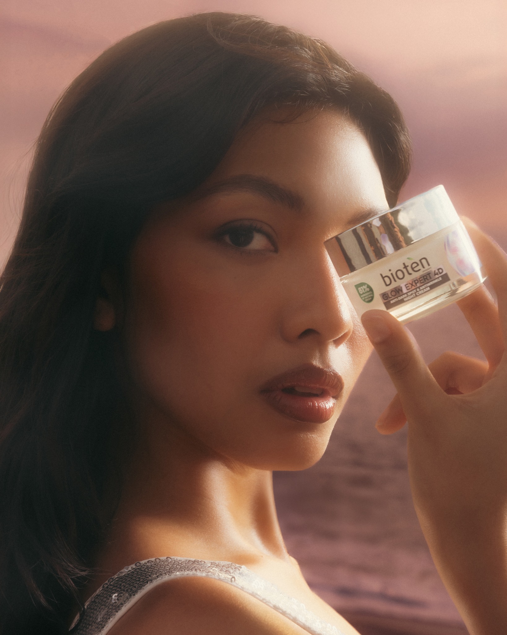 Let the Bioten Glow Expert 4D Night Cream do the work while you