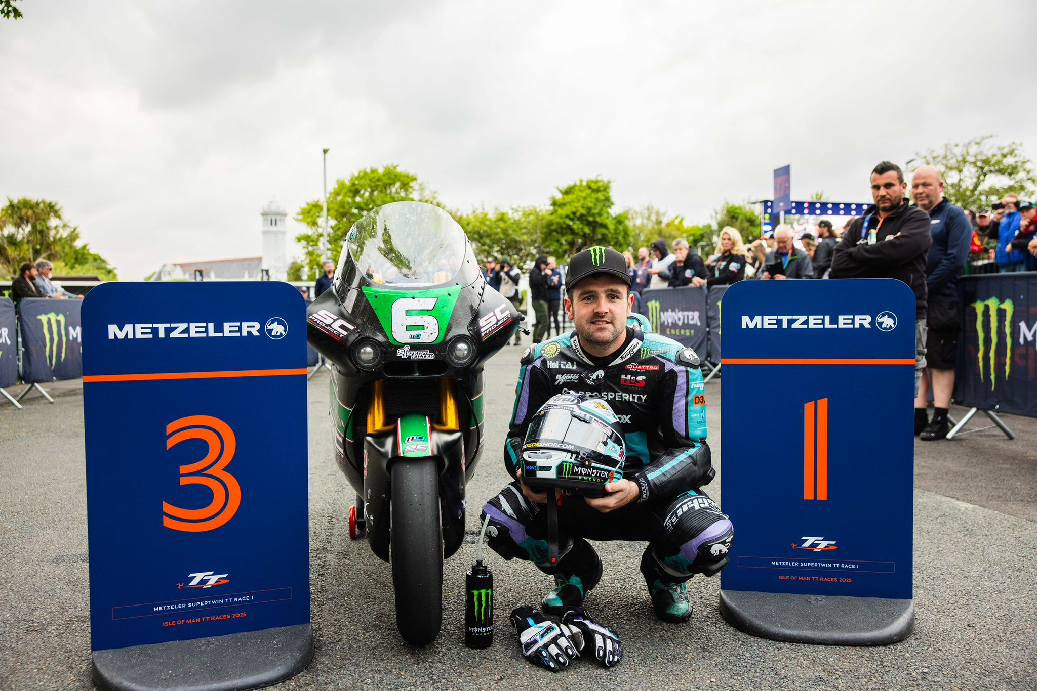 Isle - Metzeler Supertwin TT Race Report 🏁 More history was made at the ...