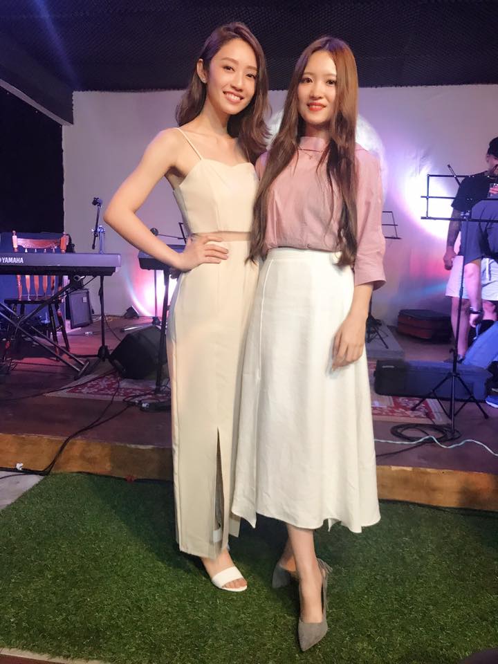 黃凱璐 - 彤兒-王宇彤 昨天去看美麗彤兒的演唱會♥️ 唱的好好聽人又美麗😻 大家要多多支持寶貝彤兒喔！ ———————— 最近被壓力壓的小小 ...