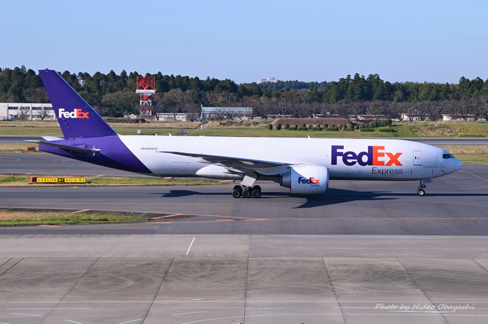 FedEx - Federal Express Boeing 777-FS2 N887FD cn: 41066 Narita