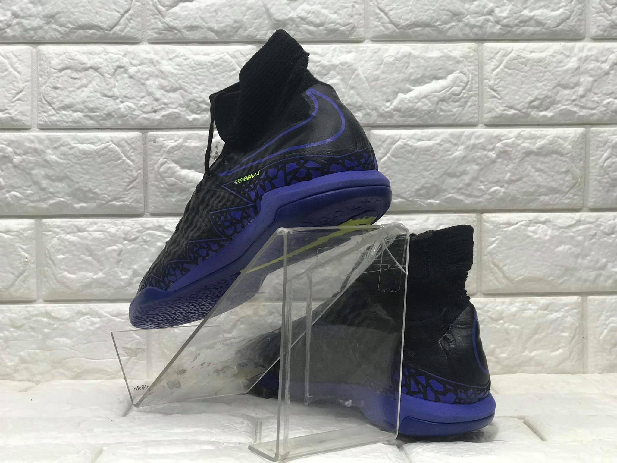 Nike Hyper Top สีนอก Size... - สตั๊ดโคตรถูก เสี่ยแชมป์จัดให้ | Facebook