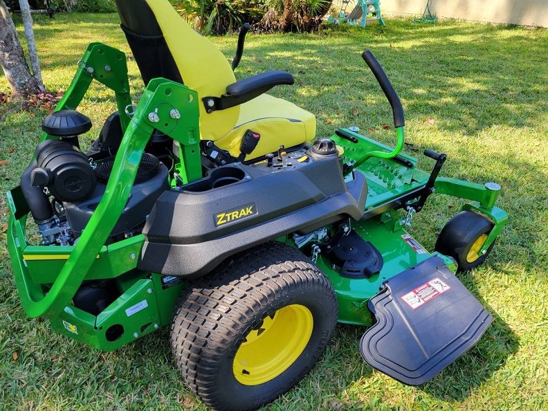 LIKE NEW John Deere 740R Zero Turn Lawn Mowers - Lawn Mowers - Bend ...