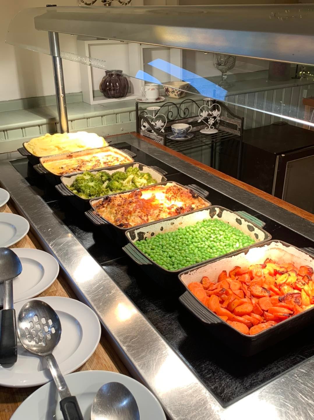 Raggalds - Carvery served until 6 pm , 4 roast meats with... | Facebook
