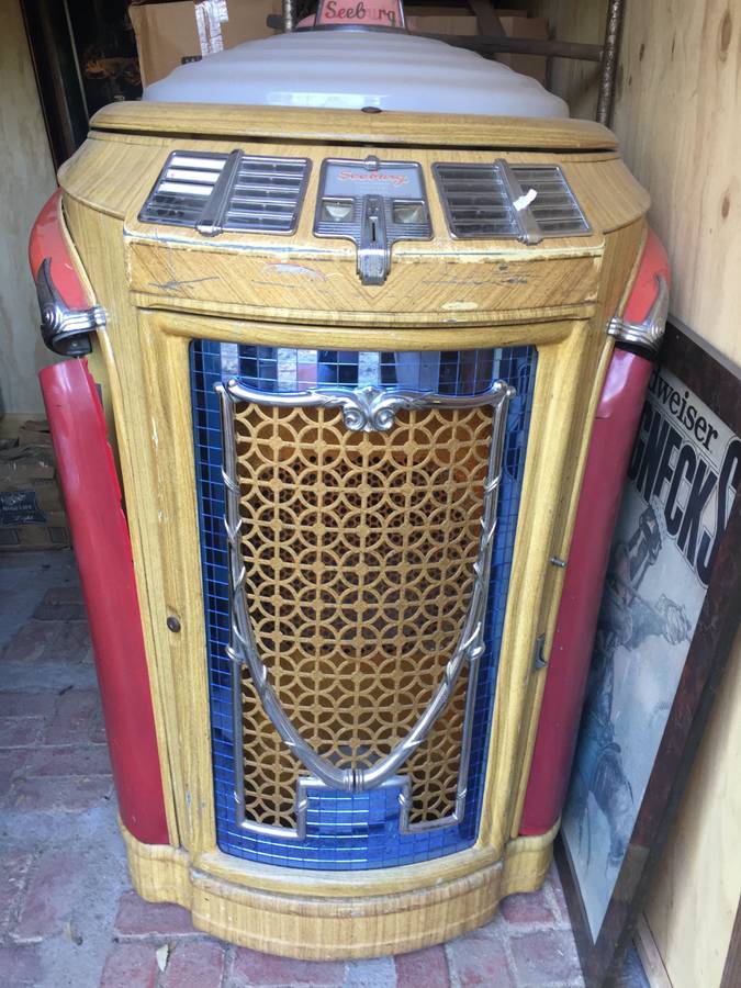 1939 Seeburg classic jukebox share