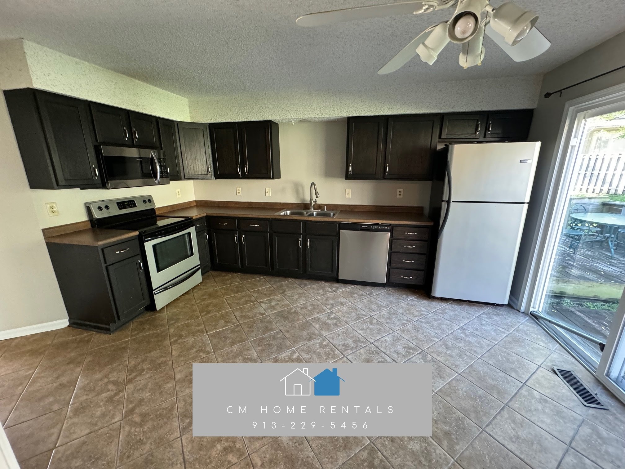 3 Beds 2.5 Baths House Property Rentals Overland Park, Kansas