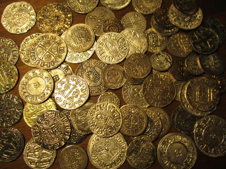 Easy02 - This lot of 10 Penny Denier Denar copies in good silver ...