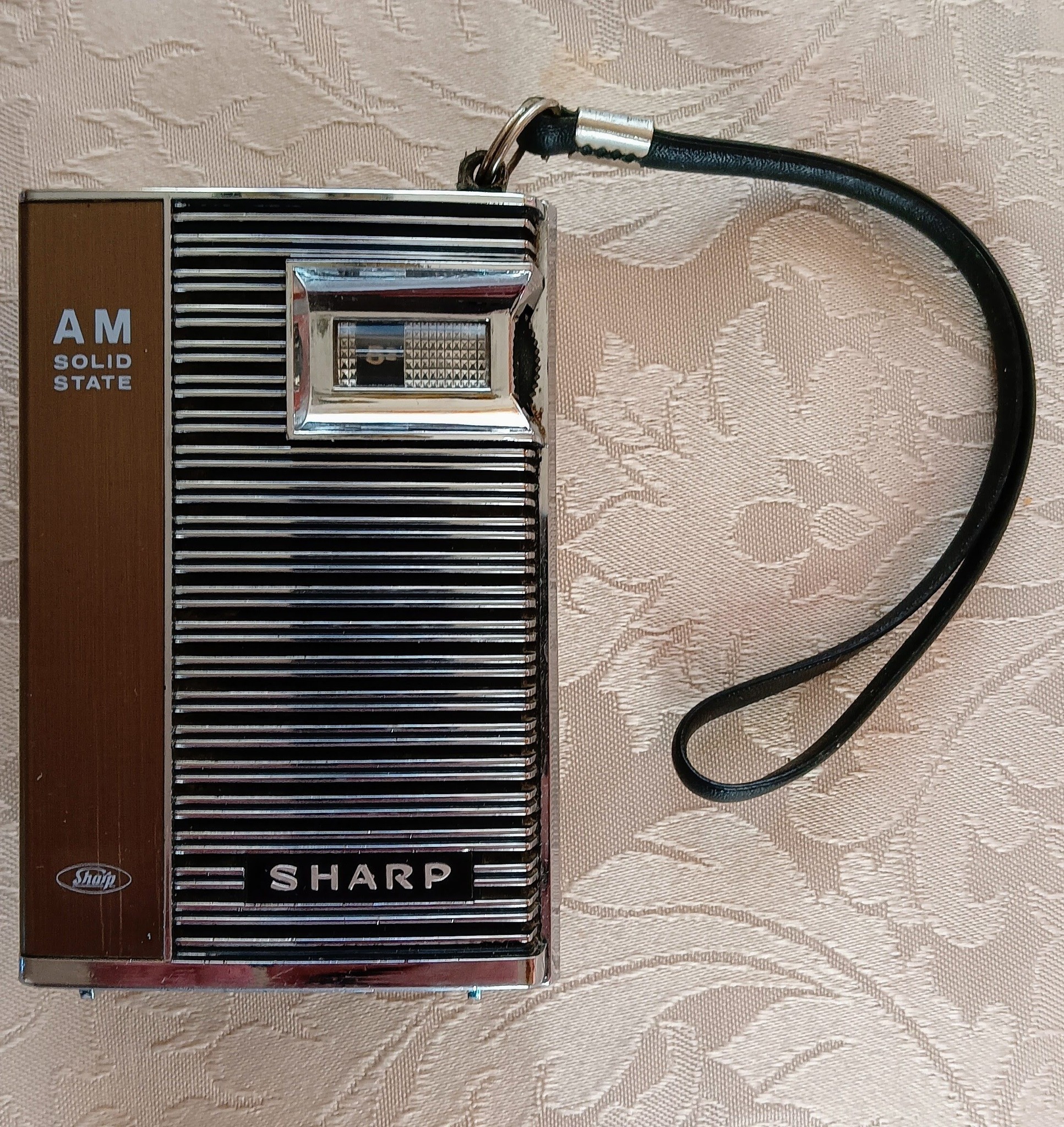 Vintage Sharp BP-102B radio still works after decades