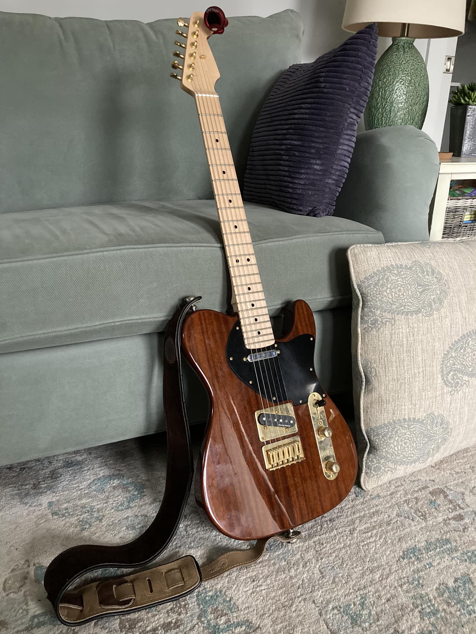 My Warmoth chubby mongrel: L5S body / Jeff Beck strat neck / EMG 