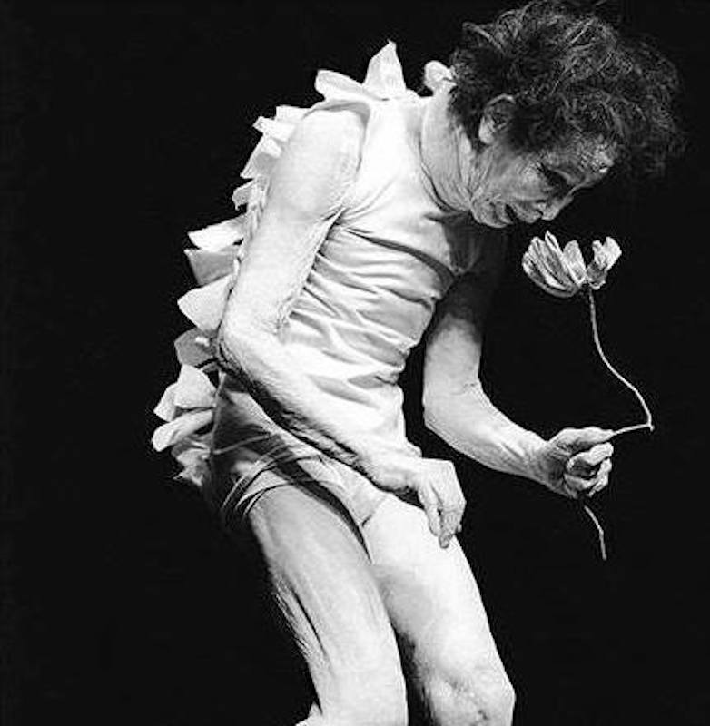 Japanese Butoh dance performance artist Ōno Kazuo (大野 一雄, 1906