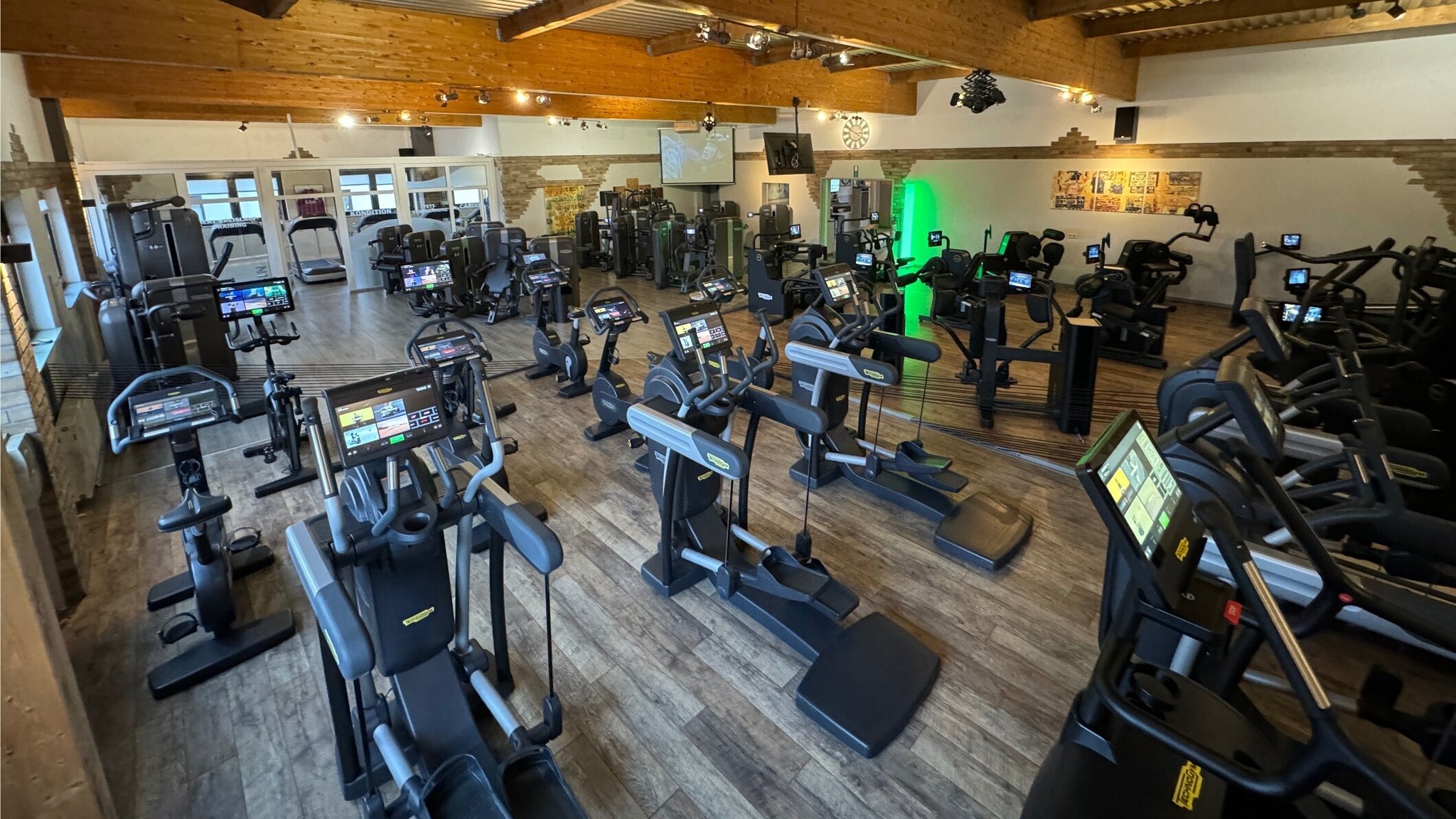 Fit INN Oranienburg - ☀𝗦𝗰𝗵𝗻𝗮𝗽𝗽 𝗱𝗶𝗿 𝗱𝗲𝗻 𝗙𝗶𝘁𝗻𝗲𝘀𝘀 𝗗𝗲𝗮𝗹 𝗱𝗲𝘀 𝗝𝗮𝗵𝗿𝗲𝘀☀ 2 ...