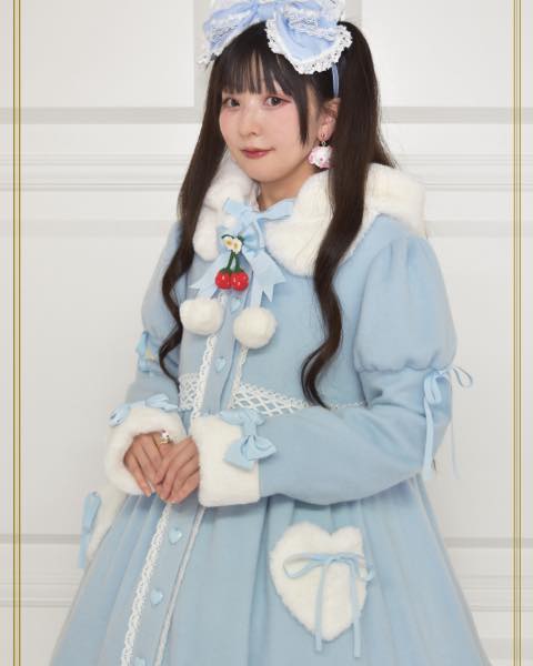BABY新作情報】ゆらゆらいちごのうさみみコートワンピース¥66,000
