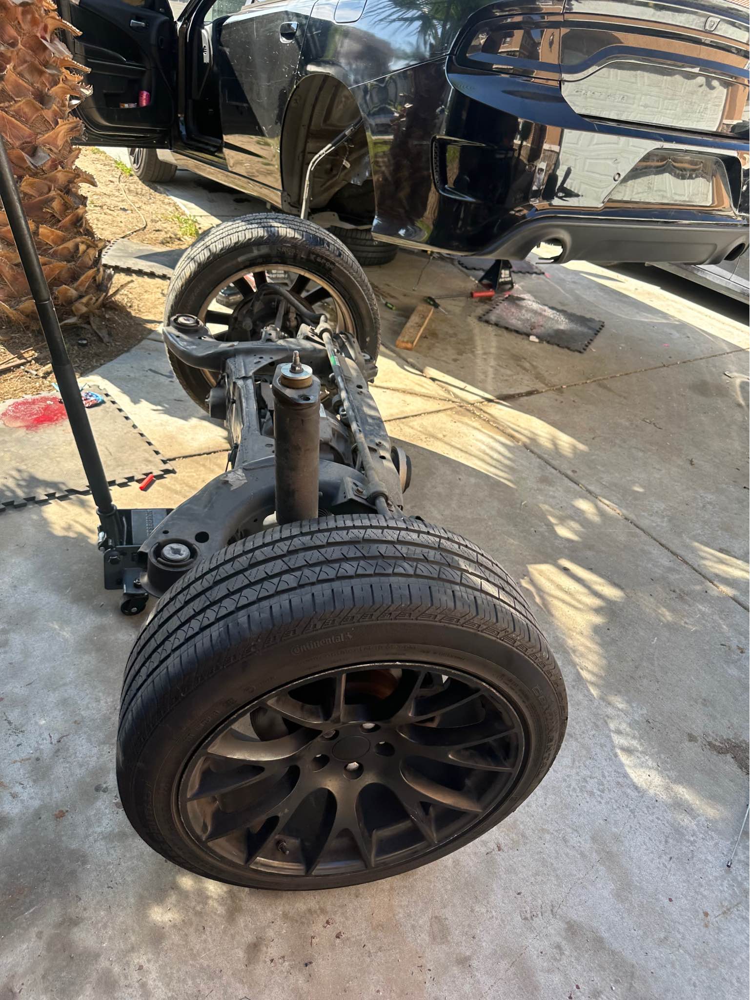 Dodge charger full rear subframe assembly - Car Engines & Engine Parts ...