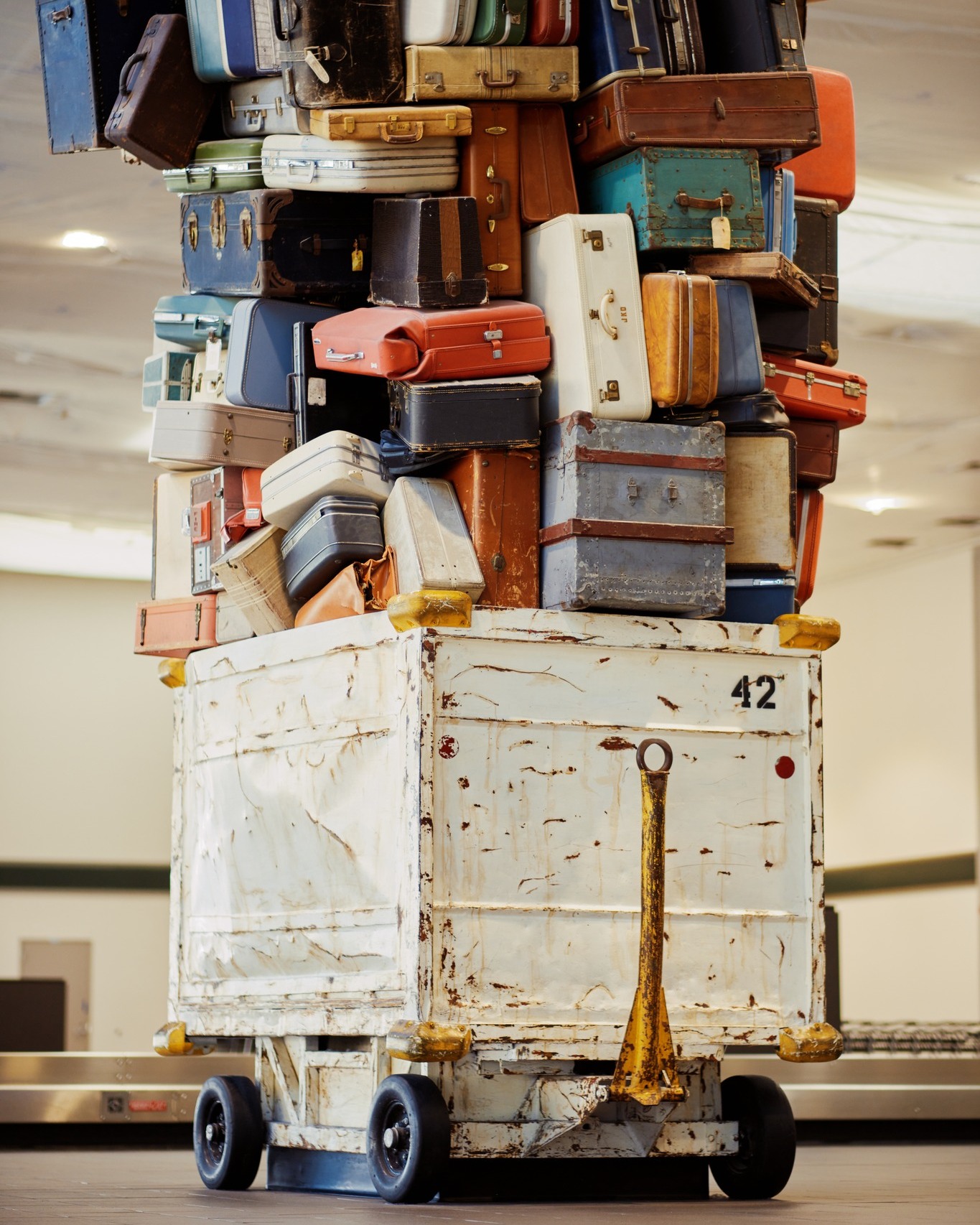 Sacramento - 💼 ️ Who’s guilty of overpacking for their flight? 🙋‍♀️🙋‍♂️ ...