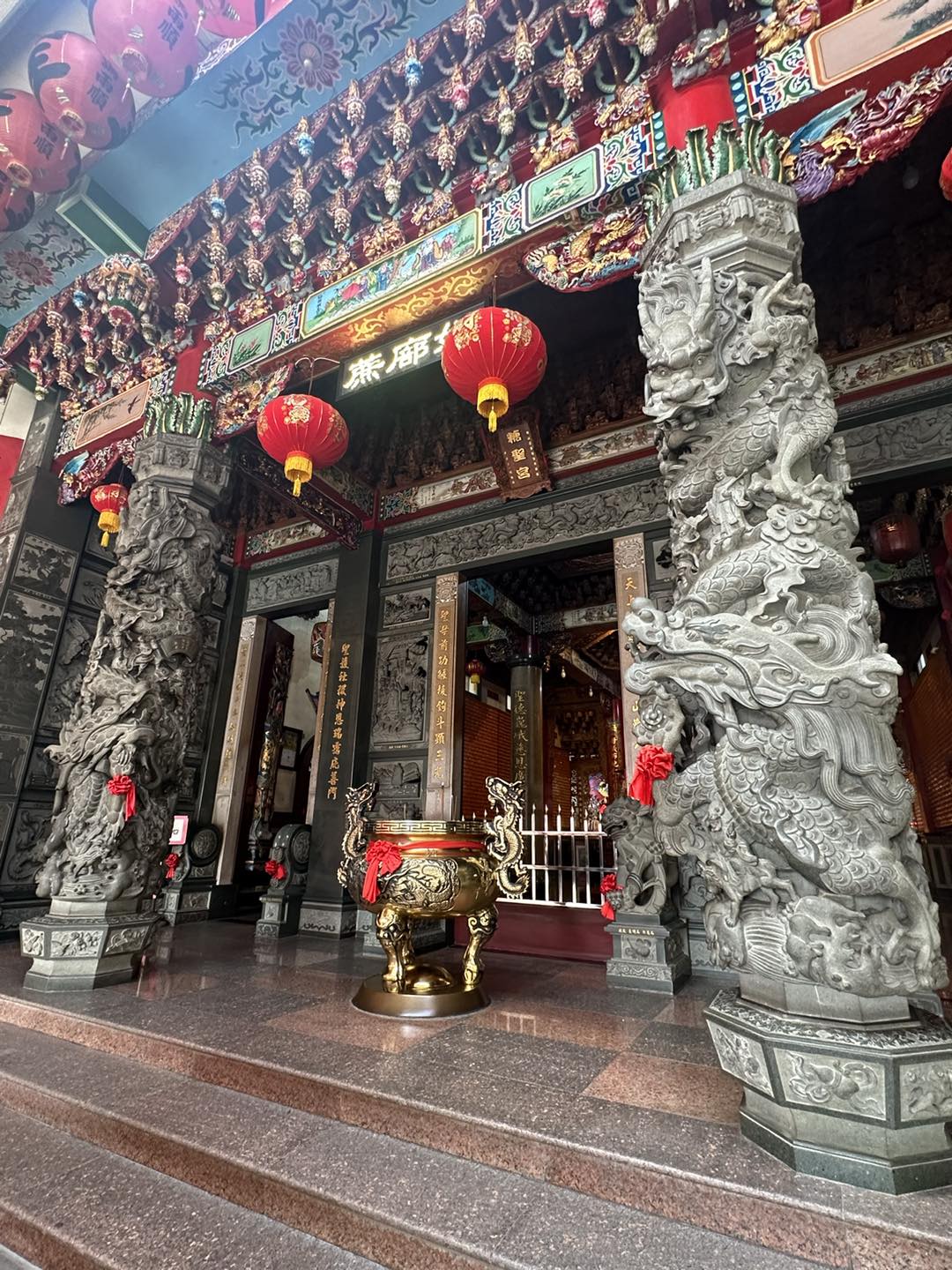 新竹天坡府媽祖廟 - 今日到 和美糖聖宮蔗廍媽祖 參訪 堅強凝聚力的信仰中心 傳統與現代的廟宇建築... | Facebook