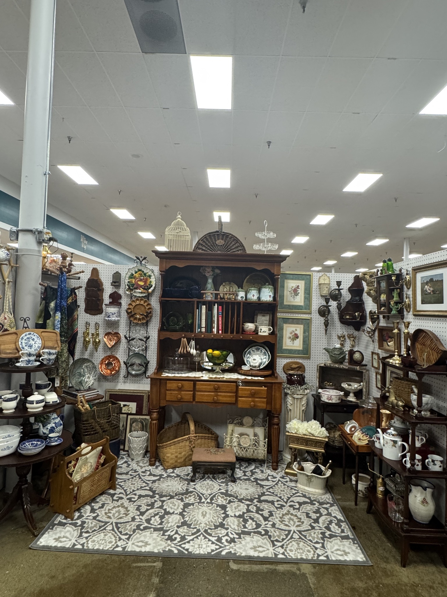 Oldees but Goodees Grand Opening at Amelia Antique Mall (1783 East Ohio ...
