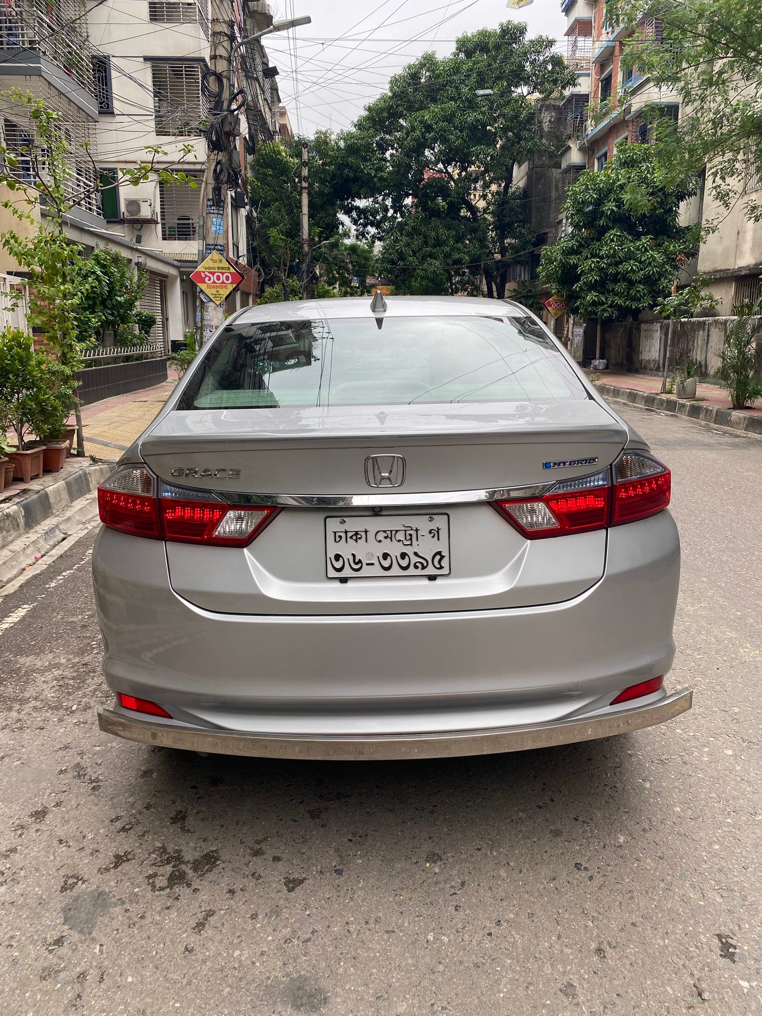 Year: 2016 Engine: 215 hp Mileage: 108,000 km Excellent Condition