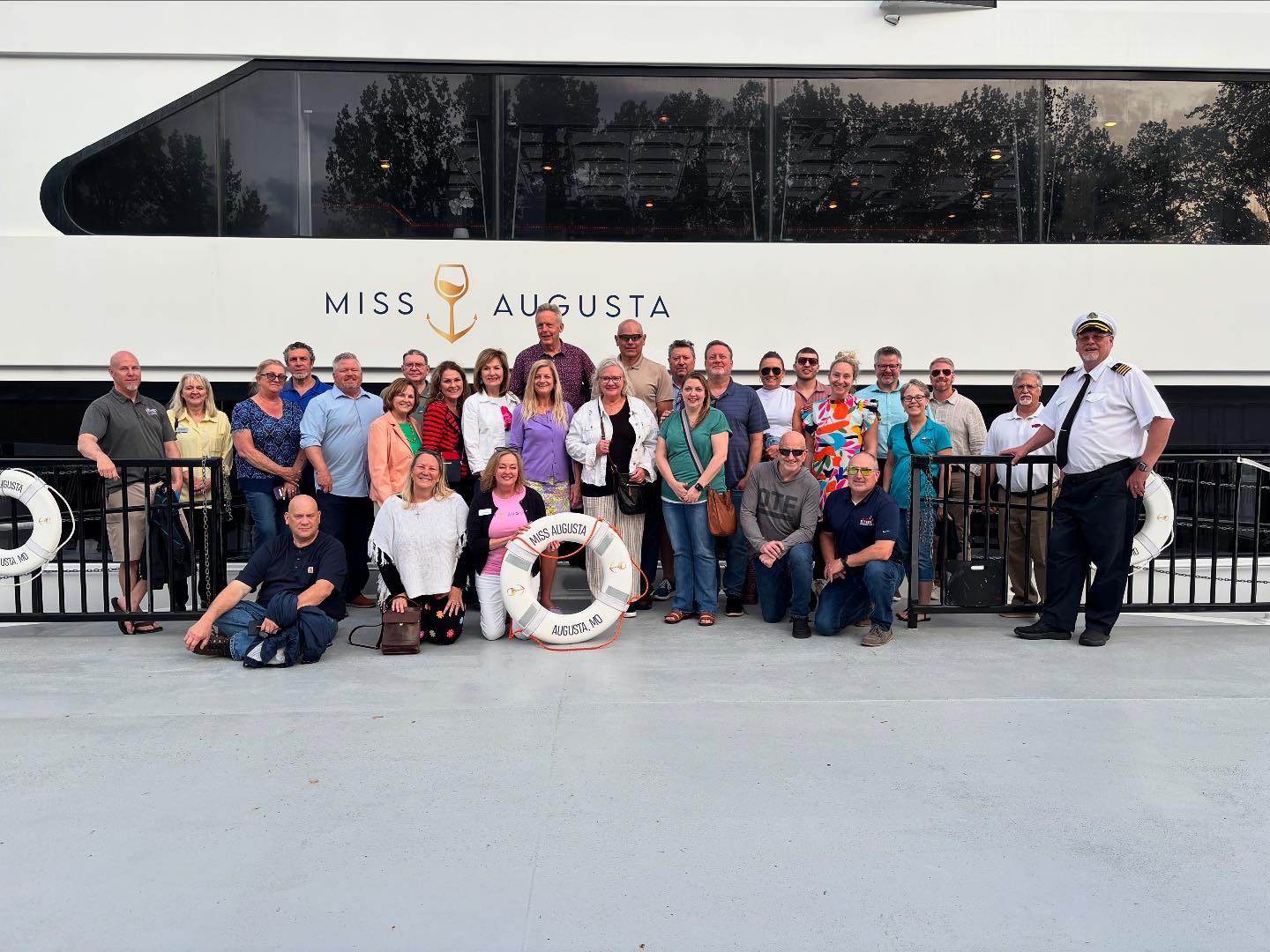 Miss Augusta Cruises | Augusta MO