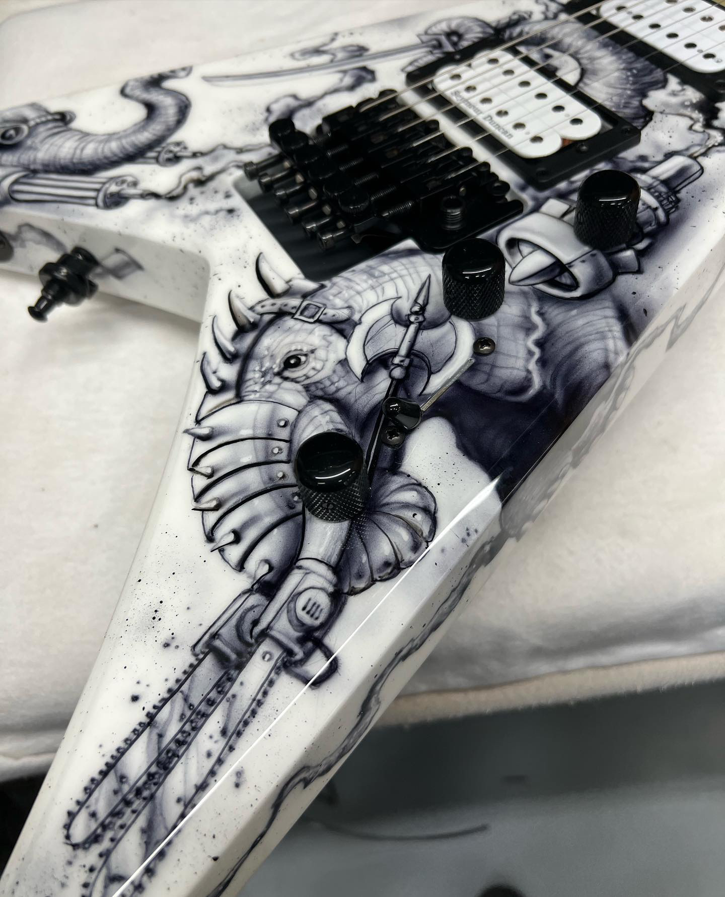 สุดขีด Jackson... - We love Explorer 'n V Guitars Thailand