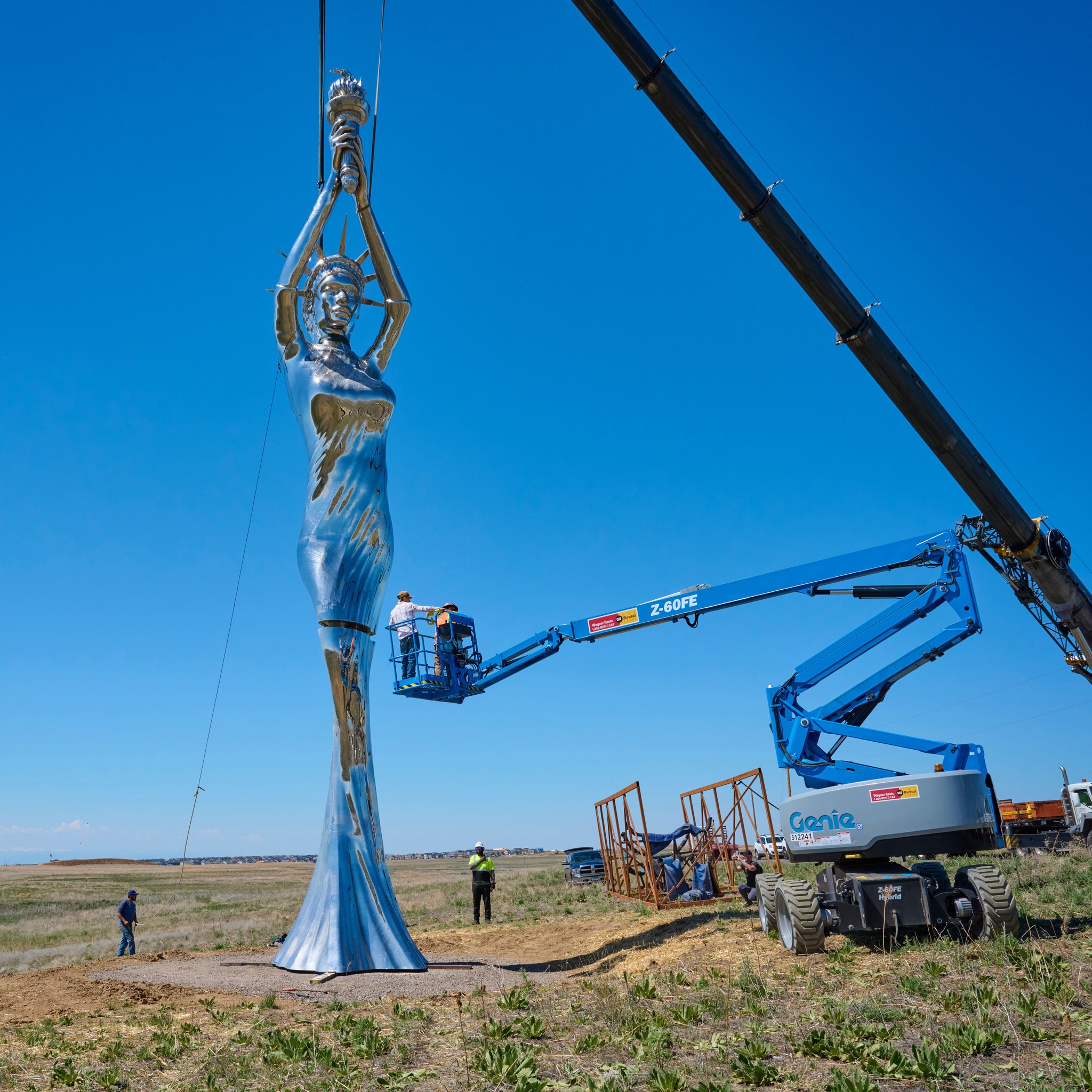 📌Burning Man Sculpture | Liberty 📍The Aurora Highlands - Hogan
