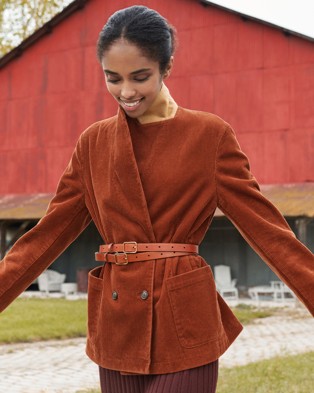 The UNIQLO x Ines de la Fressange Fall/Winter 2018 collection is